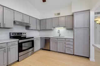 Photo #6: 6124616 Listing 