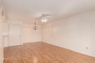 Photo #4: 6124691 Listing 