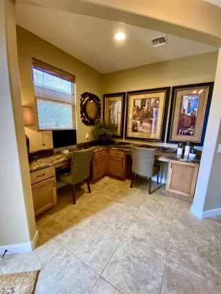 Photo #6: 6124817 Listing