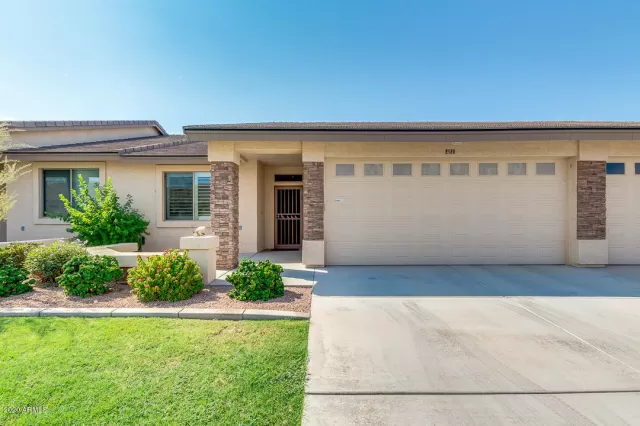 MLS: 6125149 Condo For Sale