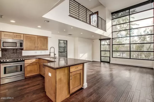 MLS: 6125340 Condo For Sale