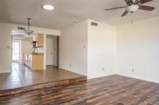 Photo #3: 6125457 Listing