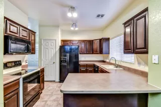 Photo #6: 6126048 Listing