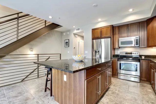 MLS: 6126082 Condo For Sale