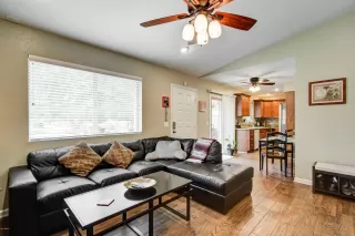 Photo #3: 6126091 Listing 