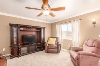 Photo #4: 6126455 Listing