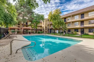 Photo #4: 6126502 Listing