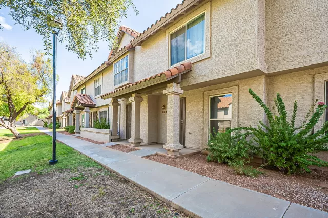 MLS: 6126562 Condo For Sale