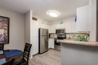 Photo #5: 6126670 Listing