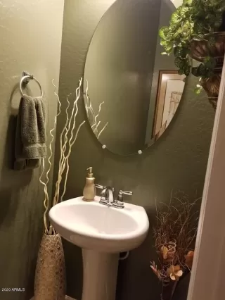 Photo #5: 6126981 Listing