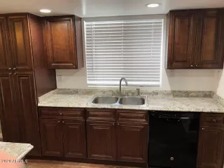 Photo #5: 6126983 Listing