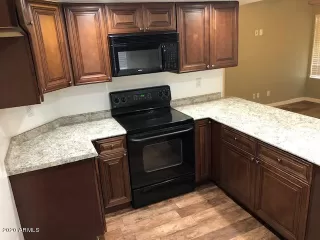 Photo #6: 6126983 Listing