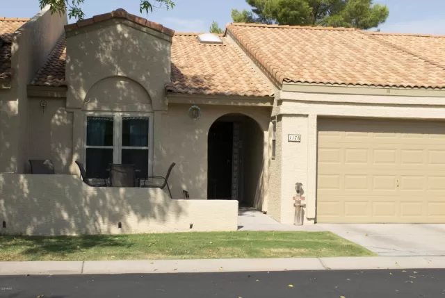 MLS: 6127353 Condo For Sale