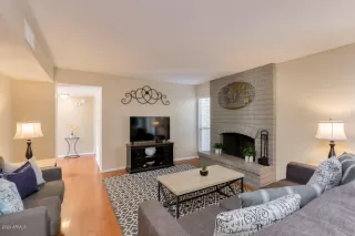 Photo #2: 6127784 Listing