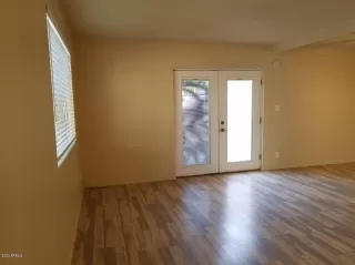 Photo #4: 6127866 Listing