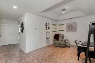 Photo #2: 6127990 Listing