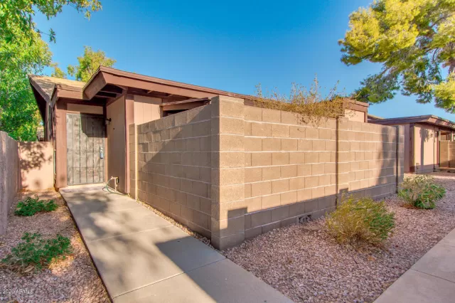 MLS: 6127996 Condo For Sale