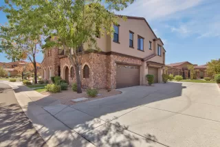 Photo #2: 6128065 Listing