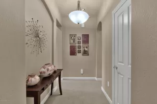 Photo #5: 6128065 Listing