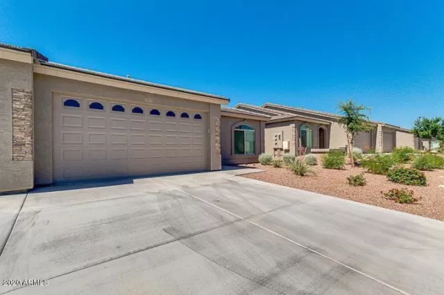 MLS: 6128115 Condo For Sale