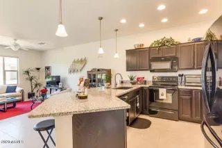 Photo #5: 6128115 Listing