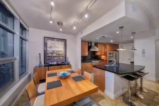 Photo #2: 6128120 Listing