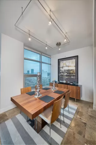 Photo #3: 6128120 Listing