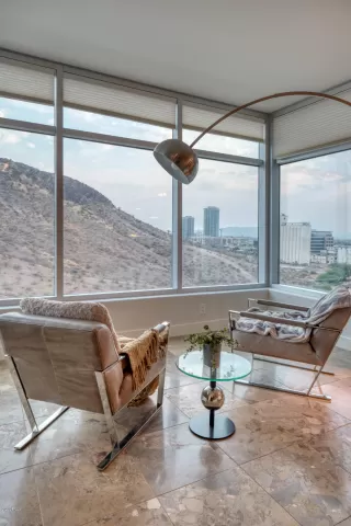 Photo #4: 6128120 Listing