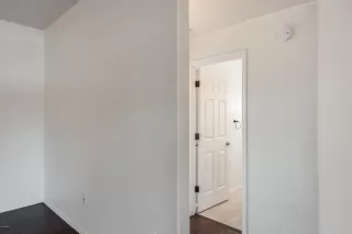 Photo #6: 6128189 Listing