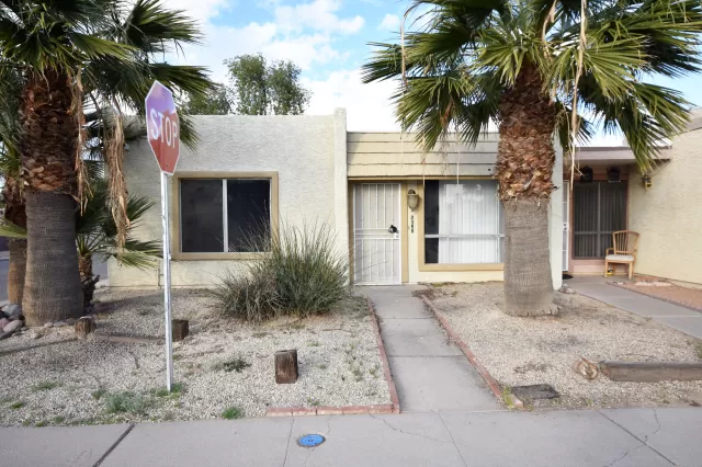 MLS: 6128279 Condo For Sale