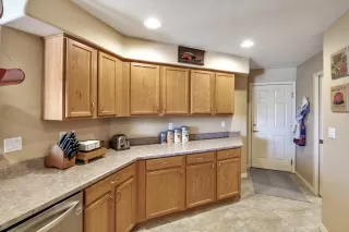 Photo #3: 6128425 Listing 