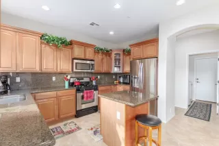 Photo #6: 6128466 Listing 