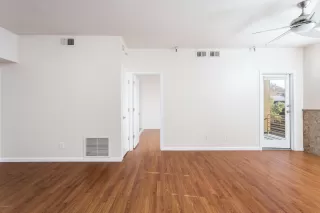 Photo #1: 6128622 Listing