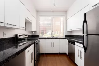 Photo #5: 6128622 Listing