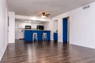 Photo #4: 6128625 Listing 