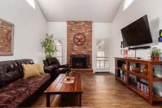 Photo #2: 6128695 Listing