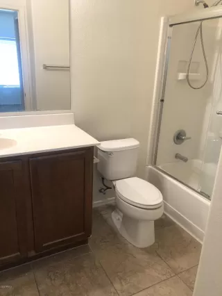 Photo #5: 6128819 Listing 