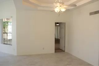 Photo #5: 6128897 Listing