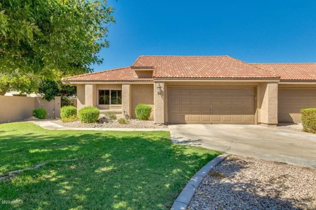 MLS: 6128969 Condo For Sale