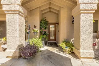 Photo #4: 6128969 Listing