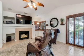 Photo #6: 6128969 Listing