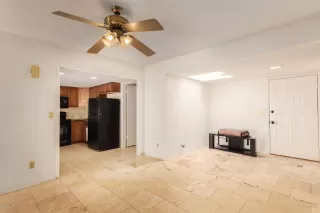 Photo #6: 6129150 Listing 