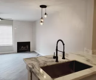 Photo #3: 6129245 Listing