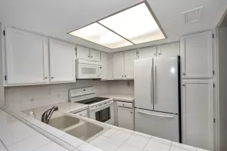 Photo #2: 6129550 Listing