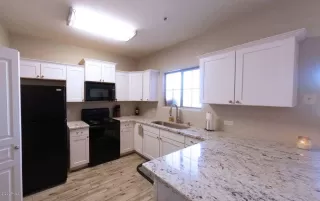 Photo #3: 6129661 Listing