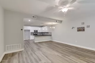 Photo #2: 6129828 Listing