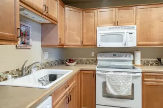 Photo #3: 6129880 Listing
