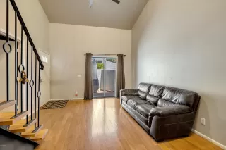Photo #4: 6129892 Listing 