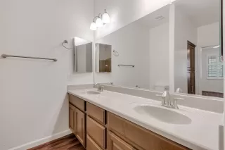 Photo #2: 6130124 Listing 