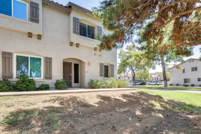 MLS: 6130157 Condo For Sale